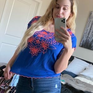 Royal blue floral tee